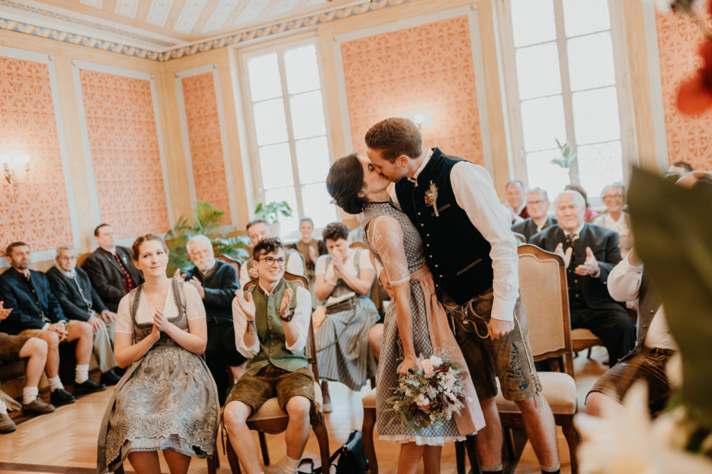Hochzeit am Wörthsee. Bilder einer Hochzeitsreportage am Wörthsee im Landkreis Starnberg.