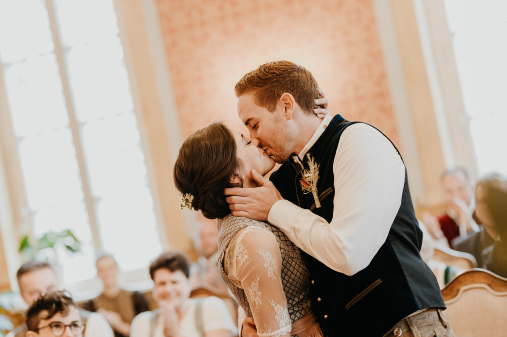 Hochzeit am Wörthsee. Bilder einer Hochzeitsreportage am Wörthsee im Landkreis Starnberg.