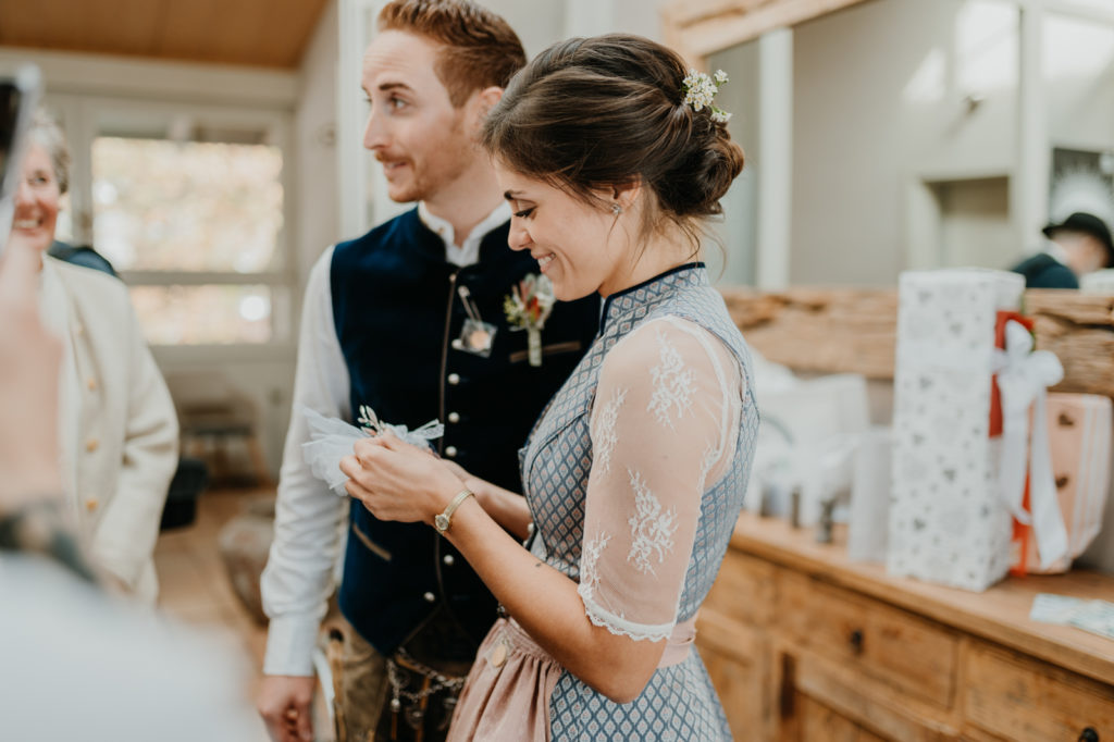 Hochzeit am Wörthsee. Bilder einer Hochzeitsreportage am Wörthsee im Landkreis Starnberg.