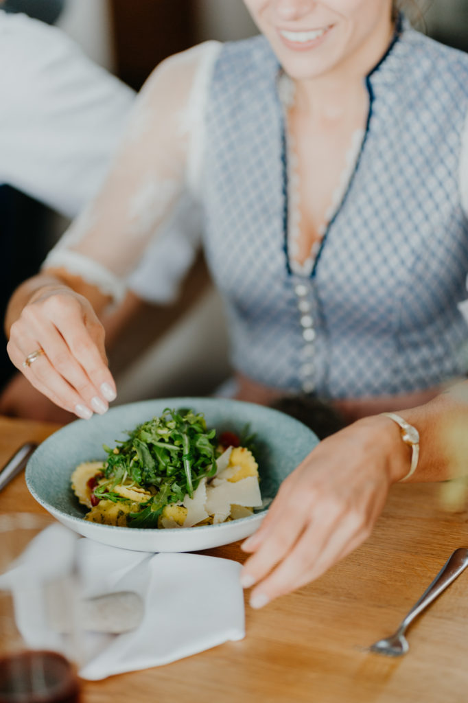 Hochzeit am Wörthsee. Bilder einer Hochzeitsreportage am Wörthsee im Landkreis Starnberg.