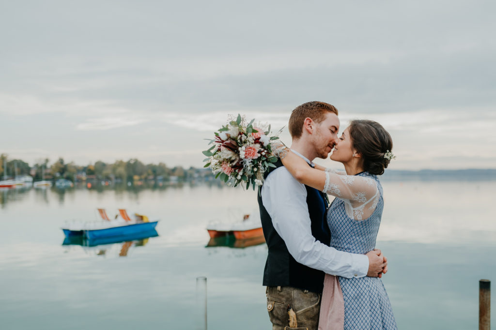 Hochzeit am Wörthsee. Bilder einer Hochzeitsreportage am Wörthsee im Landkreis Starnberg.