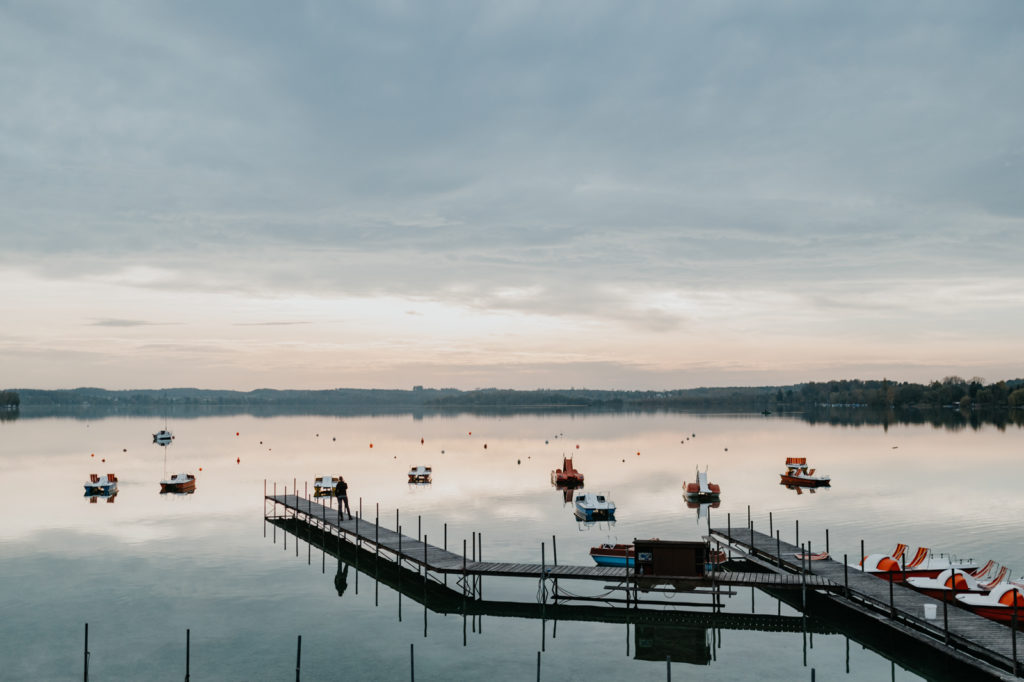 Hochzeit am Wörthsee. Bilder einer Hochzeitsreportage am Wörthsee im Landkreis Starnberg.