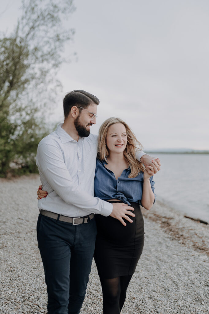 Natürliche Babybauch und Familienfotografie