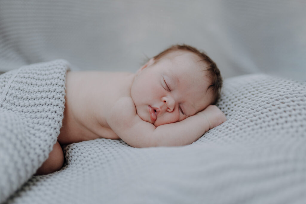 Natürliche Newbornfotografie