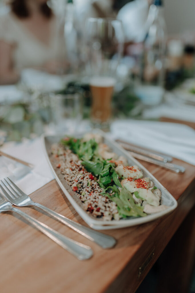 Gäste der Gartenparty