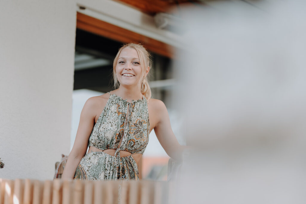 Gäste der Gartenparty