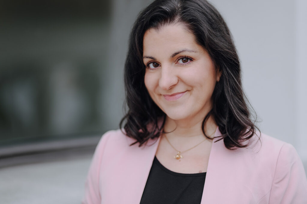 Businessportrait modern in natürlicher Umgebung