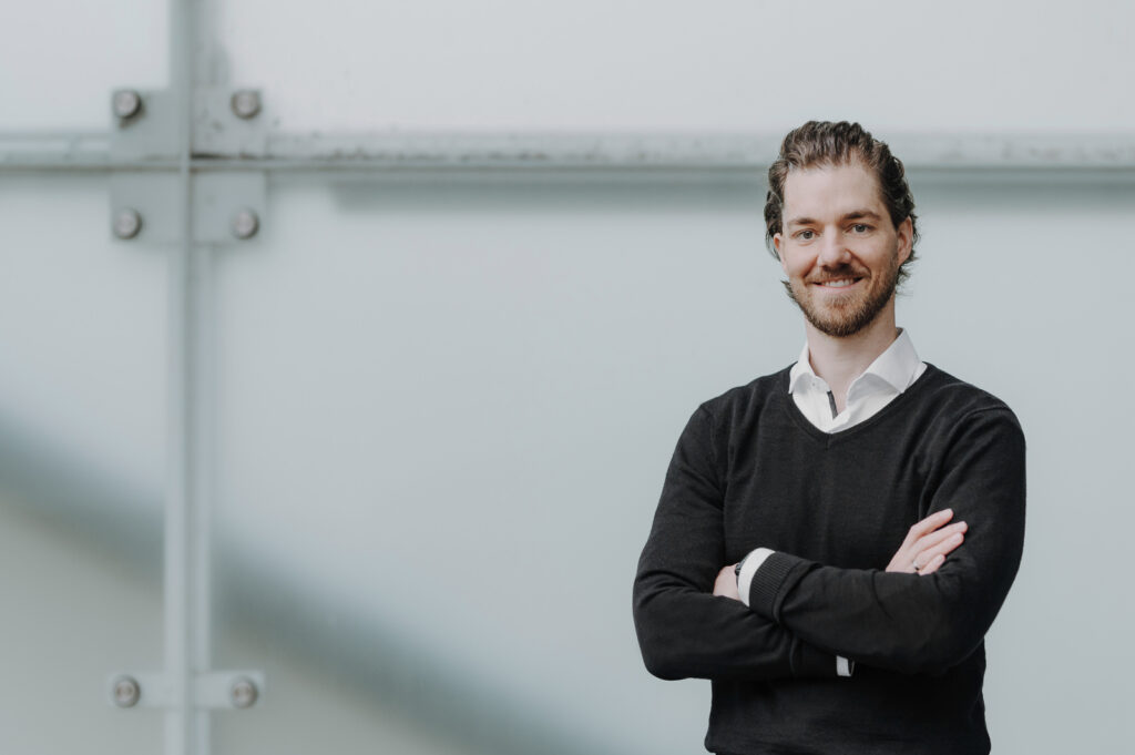 Businessportrait modern in natürlicher Umgebung