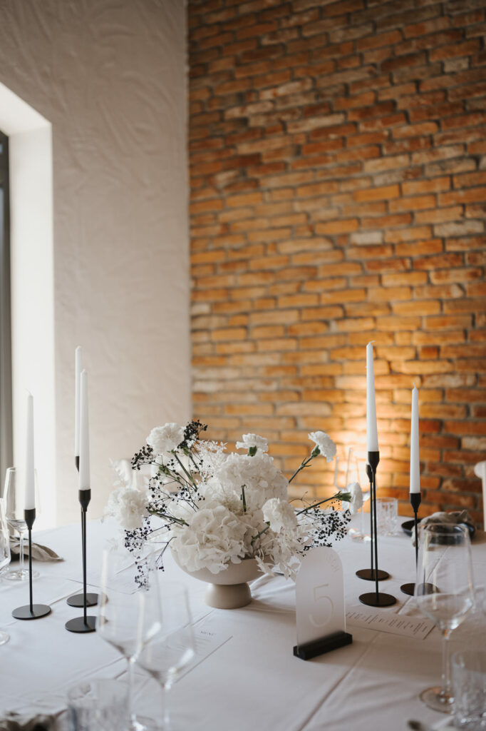 Hochzeitsreportagedie Kaltmühle Eventlocation im Münchner Norden fotografiert von Nikki Lindner Fotografie