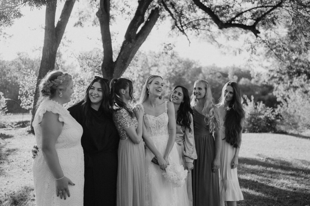 Hochzeitsreportagedie Kaltmühle Eventlocation im Münchner Norden fotografiert von Nikki Lindner Fotografie